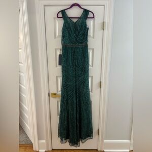 Royal Queen Collection, size 8, Dark Emerald Green Formal Dress/Gown. Runs small